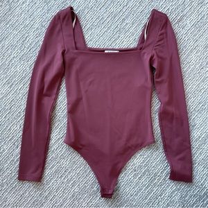 Aritzia Contour Squareneck Bodysuit Longsleeve